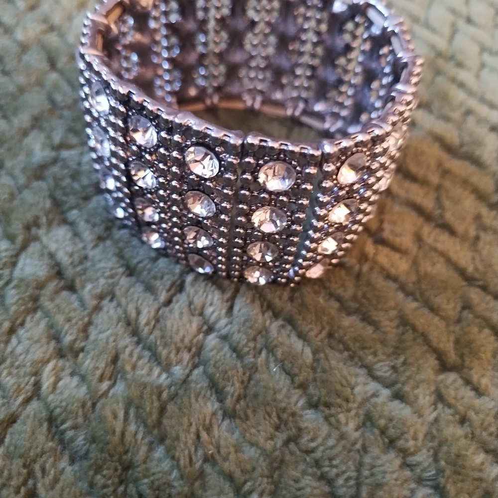 Elegant Silver Crystal Bracelet